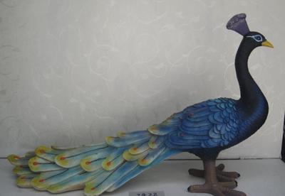 仿真五颜六色大孔雀工艺扇 典雅书房摆件的艺术之美