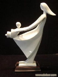 匠心独运，聚艺树脂工艺品的艺术魅力与市场价值