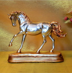 匠心独运 创意小马树脂摆件与工艺扇，点亮家居艺术空间